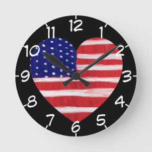 Horloge Ronde Coeur dans les couleurs de drapeau numérique horlo