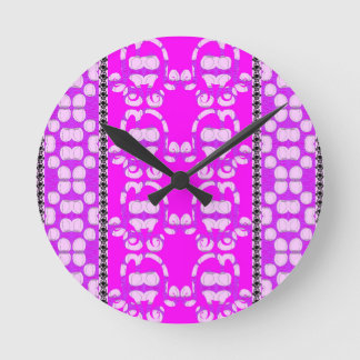 Horloge Ronde Coupes de roses et de vagues