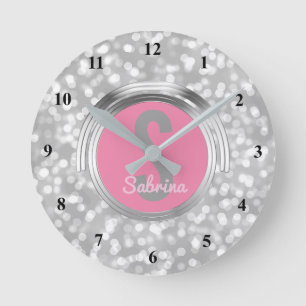 Horloge Ronde Créez votre propre nom de fille   Parties scintill