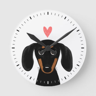 Horloge Ronde Cute noir et Tan Dachshund avec coeur