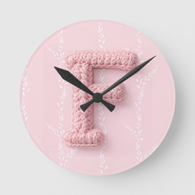 Horloge Ronde Cute pink F monogram initial crocheted letter boho (Recto)