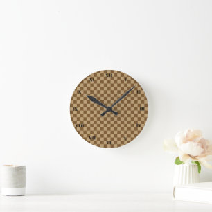 Horloge Ronde Damier classique Brown par Shirley Taylor