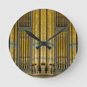 Horloge ronde de tuyaux d'organe