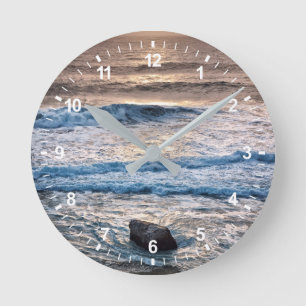 Horloge Ronde Délicat coucher de soleil sur la plage
