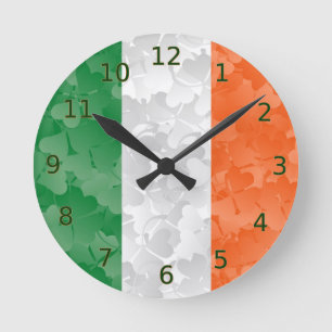 Horloge Ronde Drapeau irlandais avec motif shamrock