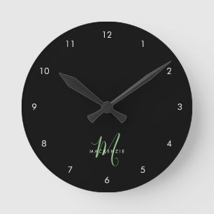 Horloge Ronde Élégant Monogramme moderne noir vert Script