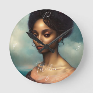 Horloge Ronde Élégante belle femme à l'horloge ronde
