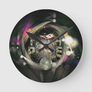Horloge Ronde Enseigner la paix dans le monde
