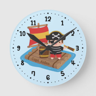 Horloge Ronde Ensemble de garçon mignon pirate voile radeau en b