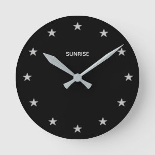 Horloge Ronde Étoiles argentées chic brillantes sur noir