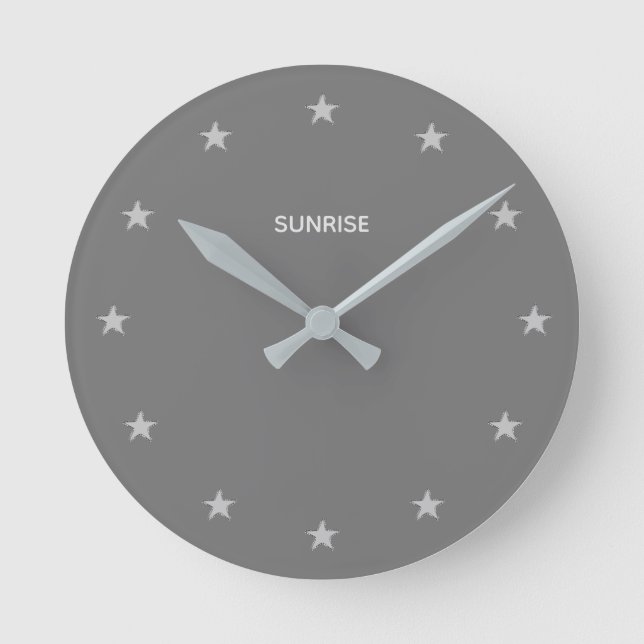 Horloge Ronde Étoiles argentées scintillantes chic sur gris (Recto)