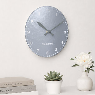 Horloge Ronde Faux Métal Argenté Gris Métallisé Blanc Nom Person