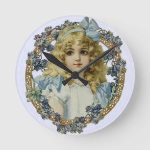 Horloge Ronde Fille vintage avec de belles fleurs et de la mâcho