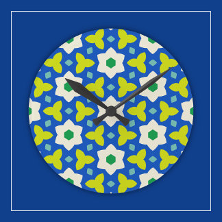 Horloge Ronde Fleurs Mignonnes sur Fond Géométrique Floral Bleu 