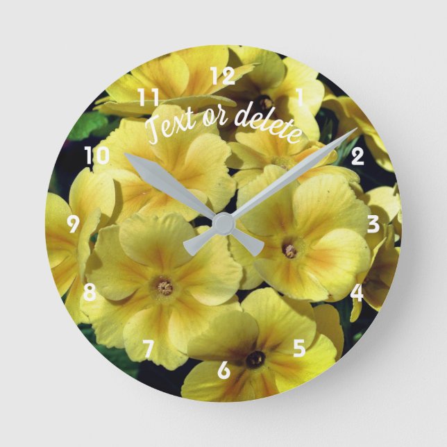 Horloge Ronde Fleurs printanières Primrose Jaune Personnalisées (Recto)