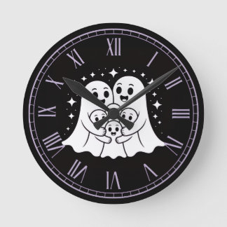 Horloge Ronde Jolie Famille de Fantômes S'Enlaçant Étoiles Noire