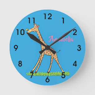 Horloge Ronde Jolie girafe avec dessin animé de papillon