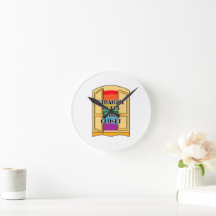 Horloge Ronde Juste En Dehors Du Closet