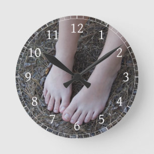 Horloge Ronde Kellie Barefoot in Nature Clock