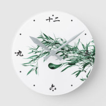 Le bambou de Jitaku laisse l'horloge