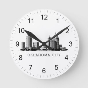 Horloge Ronde Ligne d'horizon stylisée de l'Oklahoma City modern