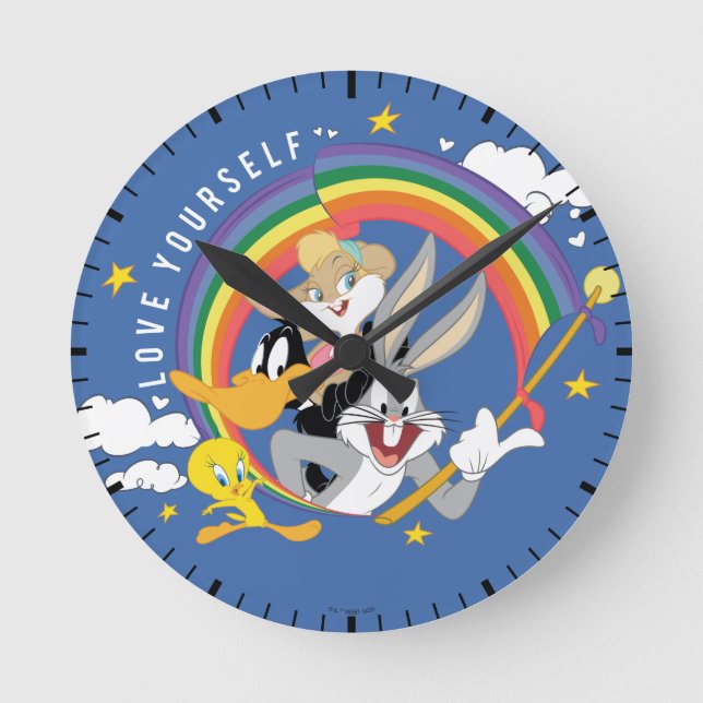 Horloge Ronde LOONEY TUNES™ - Love Yourself Pride Badge (Recto)