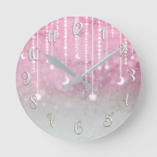 Horloge Ronde Lueur céleste rose Étoiles et lune personnalisées