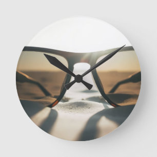 Horloge Ronde Lunettes de soleil sur le sable
