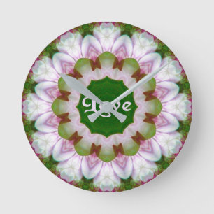 Horloge Ronde Mandala Fleur Abstraite avec Love Texte facultatif