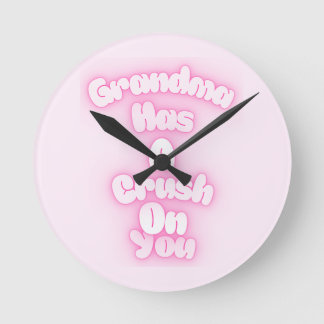 Horloge Ronde Mémé a le béguin pour toi