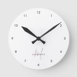 Horloge Ronde Monogramme élégant moderne blanc rose blush écritu