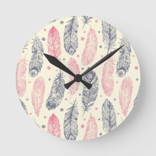 Horloge Ronde Motif De Plumes Ethniques Rose Et Violet
