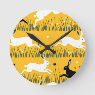 Horloge Ronde Motif Prairie Moutarde Lapin Sauteur