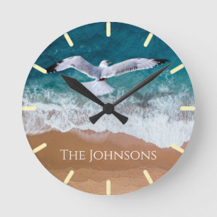 Horloge Ronde Mouette au-dessus de la mer
