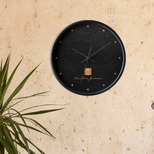 Horloge Ronde Noir or élégant nom monogramme personnalisé