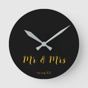 Horloge Ronde Noir personnalisé avec Jaune Mr & Mrs.