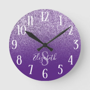 Horloge Ronde Ombre de paillettes violet et améthyste monogrammé