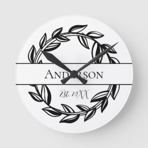 Horloge Ronde Personnalized Family Nom Black White Leaf