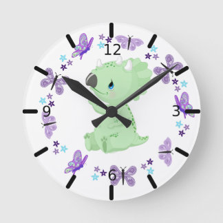 Horloge Ronde Personnalized Floral Baby Triceratops et Butterfli