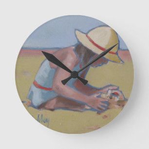 Horloge Ronde Plage Kid Cute petite fille jouant dans le sable