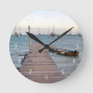 Horloge Ronde Quai et casiers à homard