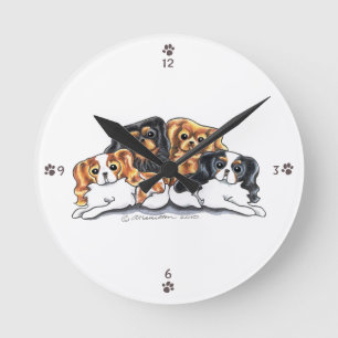 Horloge Ronde Quatre épagneuls cavaliers du Roi Charles