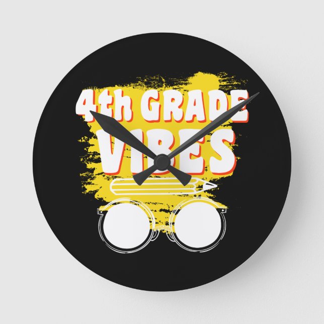 Horloge Ronde Retour À L'École Vibes De 4E Année Chemise Premier (Recto)