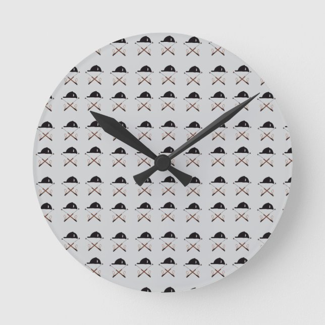 Horloge Ronde Riding helmet and crops clock (Recto)