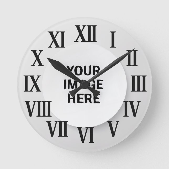 Horloge Ronde Roman Numeral Wall Clock with Photo and Name (Recto)