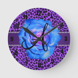 Horloge Ronde Rose pourpre de bleu de léopard de monogramme