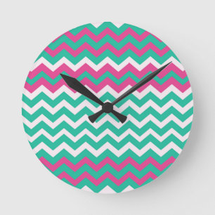 Horloge Ronde Rose, Teal et zigzags blancs