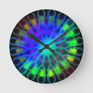 Horloge Ronde Rougeoyer dans l'art foncé de kaléidoscope
