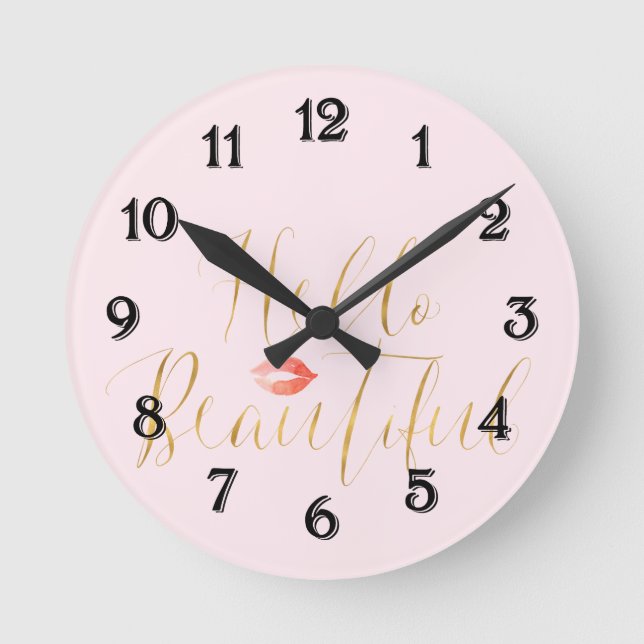 Horloge Ronde Rougissent les belles lèvres roses d'or bonjour (Recto)