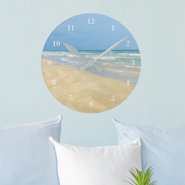 Horloge Ronde Sandpiper en bord de mer | Belle plage (Créateur téléchargé)
